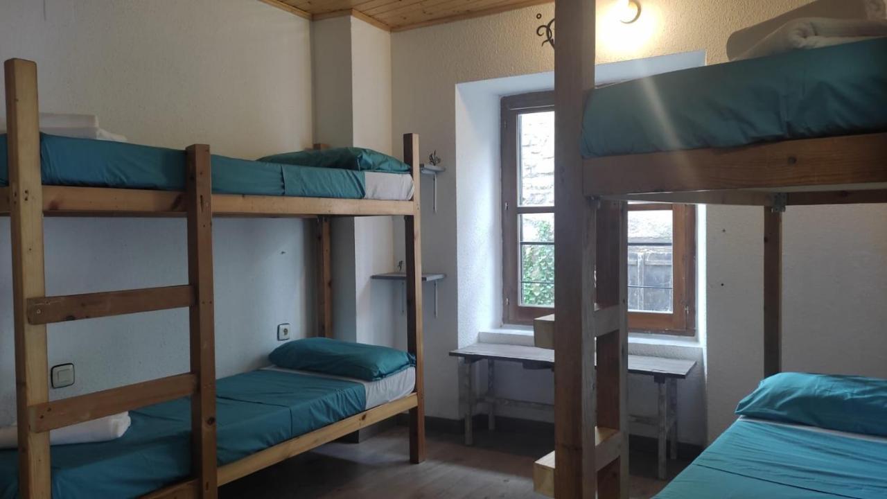 Albergue Triton - Villanúa Dış mekan fotoğraf